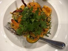 -Chom Cafe and Restaurant