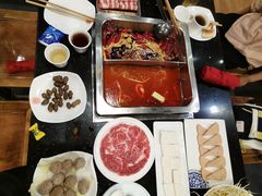 -百年川椒重庆老火锅(光谷店)