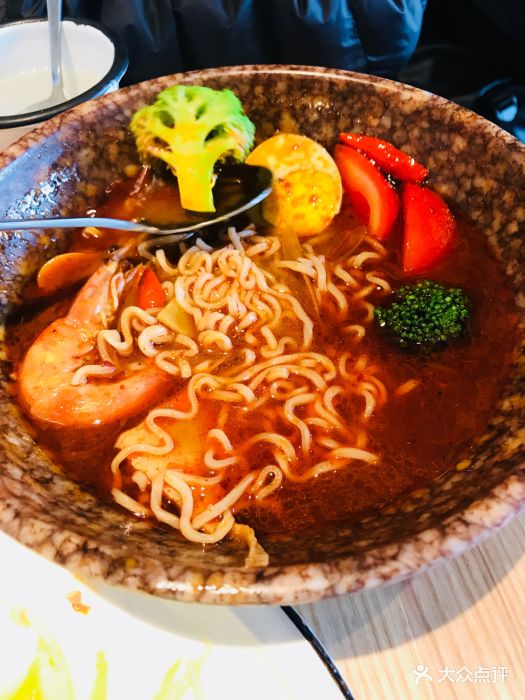 乌先生东南亚小馆冬阴功拉面图片 - 第2张