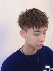 -贝勒爷专业男发