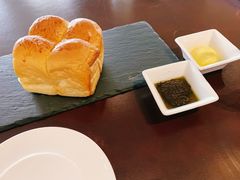 餐前面包-北京华彬费尔蒙酒店·刃餐厅