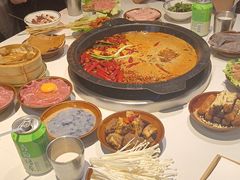 -卤校长老火锅(杨家坪直营店)