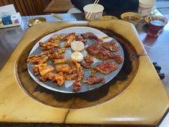 -阿昌白族石板烧·菌锅(大理古城店)