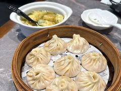 -莱莱小笼·乔艾