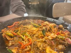 火山肥牛辣八爪-WOW LUCKY创意韩料(龙阳广场店)