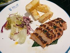 西贡炭烧烤猪颈肉配菠萝-美奈小馆·越南料理(中航城君尚购物中心店)