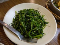 -Cau Go Vietnamese Cuisine