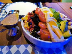 主厨推荐沙拉-Ambra Haus琥珀屋精酿餐厅(宝山店)