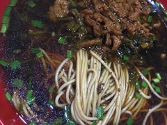 -小龙大肉面馆