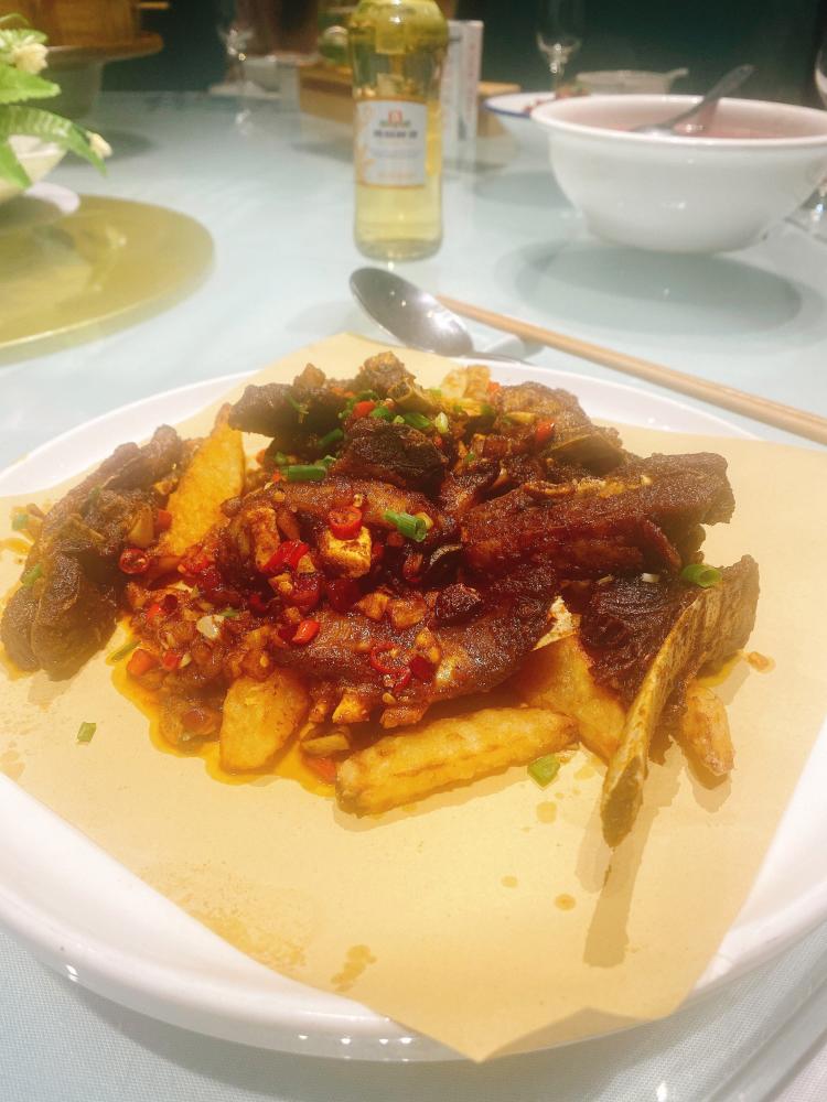 土菜王(红谷滩店)-"装修仿旧时风格～很大气的土家菜还蛮喜欢.