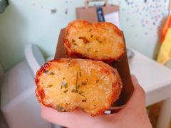 浓香迷你蒜泥法棍-巴黎贝甜(大宁国际商业广场店)