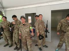 -亲兄弟真人CS团建拓展基地