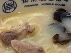 -镇南锅盖面馆(解放路店)