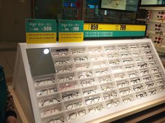 -宝岛眼镜(曹安大润发店)