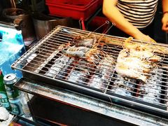 -六合夜市