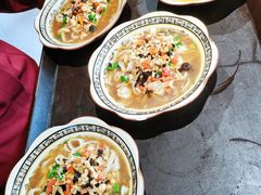 -蓝田九大碗民俗食府(蓝田店)