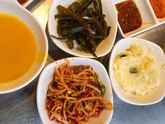 9种小菜-韩聚屋韩国烤肉餐厅(新北万达店)