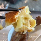 我的天哪，这口拉丝菠萝🍍包