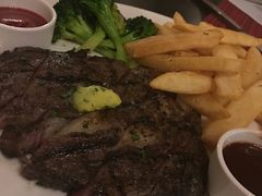 -WOLFGANG PUCK KITCHEN & BAR(迪士尼小镇店)