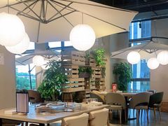 大堂-日进一片海.生腌海鲜火锅.宵夜烧烤(三里屯总店)