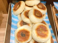 -沁屋面包店(人民东路店)