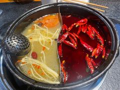 -两三事小郡肝串串香火锅(桂庙店)