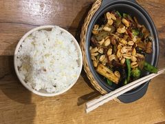 -一两饭川味素食餐厅