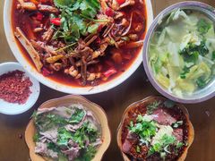 -小杨翘脚牛肉