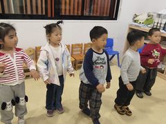 -爱乐梵国际儿童教育中心(古美店)