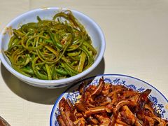 -罗霸蛮老岳阳大排档·鲜货烧烤·土吊子煨砂锅烧菜