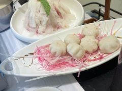 鳕鱼芝士丸-红鼎豆捞·非遗鲍皇汤火锅(宝丰路店)