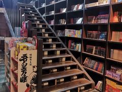 -钟书阁(松江泰晤士小镇店)