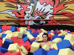 -爱蹦iBOON蹦床运动馆(江汉店)