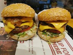 -The Habit Burger Grill 哈比特汉堡(爱琴海店)
