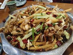 干锅牛蛙-馋嘴蛙火锅