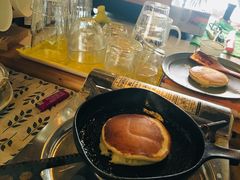 草莓松饼-春风十里咖啡馆
