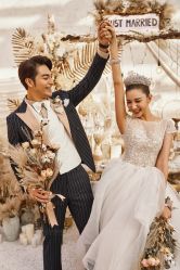 -雪中彩影婚纱摄影·微光艺术中心