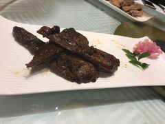 -湖庭壹品鸭王·传统北京烤鸭·别墅私房菜·庭院宵夜(江宁店)