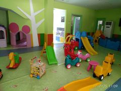 -四叶草托育园(张江园店)