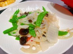 -荷塘秋月·本帮江浙菜(国权路店)