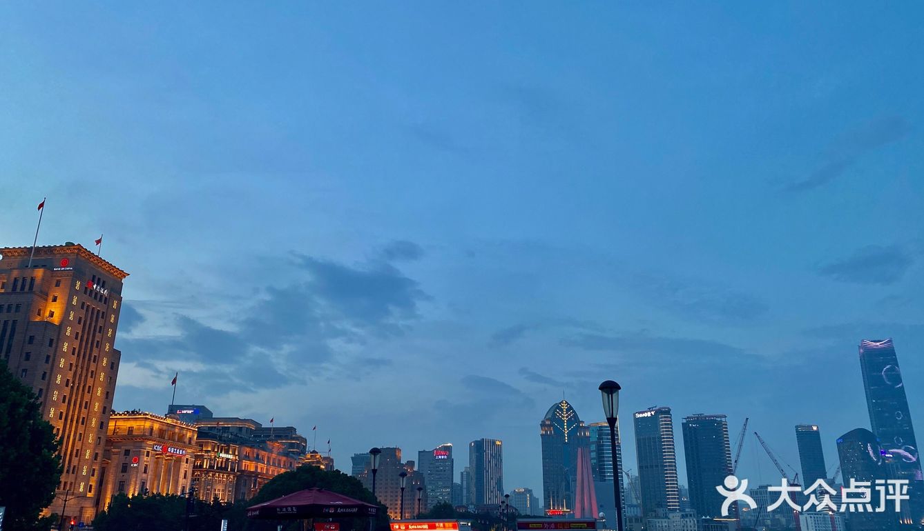 《上海-乌镇-杭州》