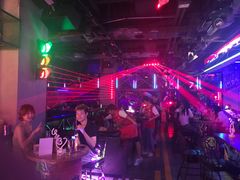 -UP嘻哈酒吧(粉巢店)