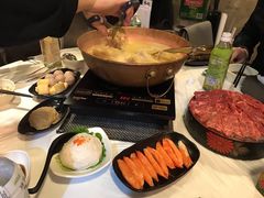 -鲜入围煮花胶鸡海鲜火锅