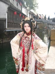 -一揽芳华汉服旗袍体验馆(拙政园店)