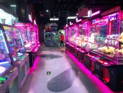 -嗨翻Hi-Fun竞技主题乐园·蹦床团建生日聚会(五棵松华熙店)