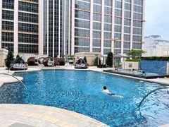 -澳门瑞吉酒店室外泳池