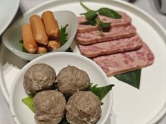 -红鼎豆捞·非遗鲍皇汤火锅(宝丰路店)