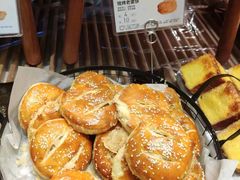 -爱达乐面包生日蛋糕(郫县时代天街店)