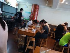 -刘记羊汤·烧饼夹肘子