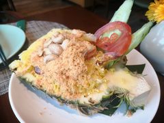 菠萝海鲜炒饭-mango tree芒果树泰国餐厅(青岛万象城店)
